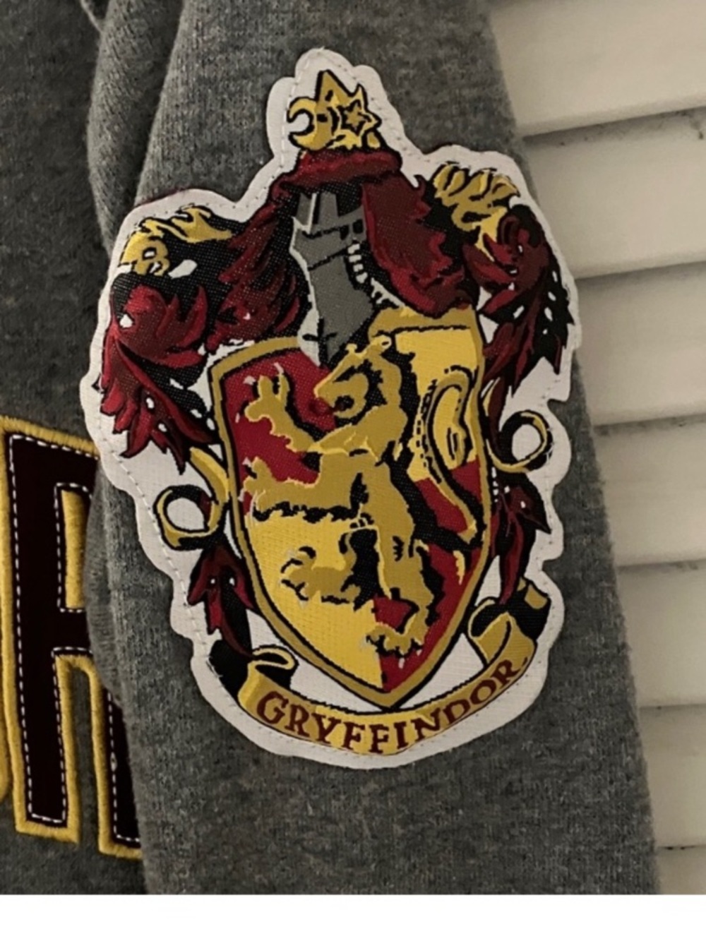 Harry Potter Gryffindor Gray Crewneck Sweatshirt Wizarding World Universal XS - Picture 3 of 10